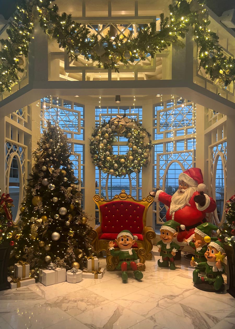 Commercial Work from St. Louis Christmas Decor Commercial Work from St. Louis Christmas Decor